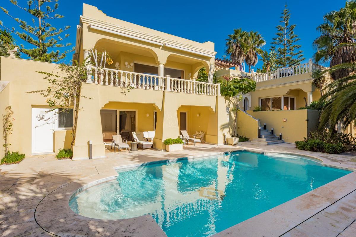 Villa Detached in Bahía de Marbella