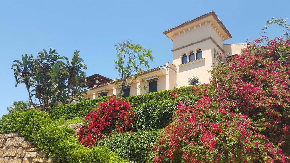 Villa Detached in Estepona