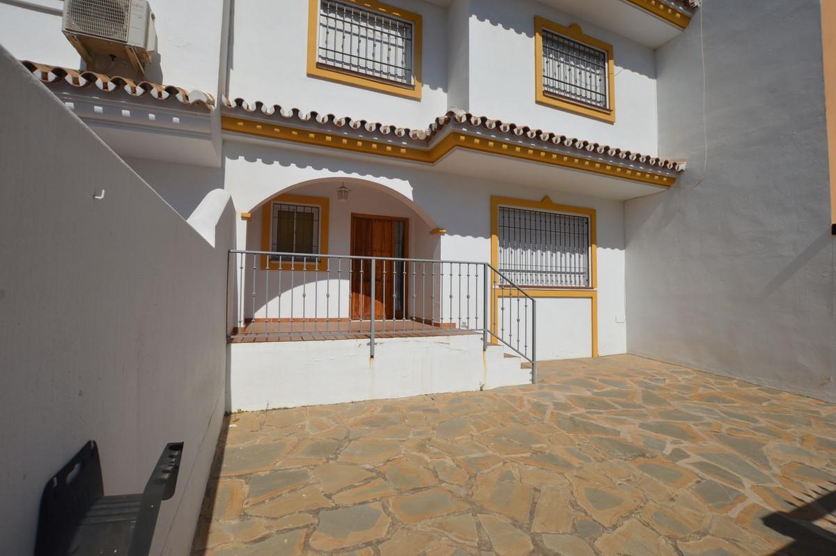 Townhouse Terraced in Los Boliches
