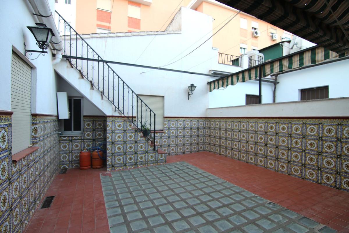 Apartment Middle Floor in Coín