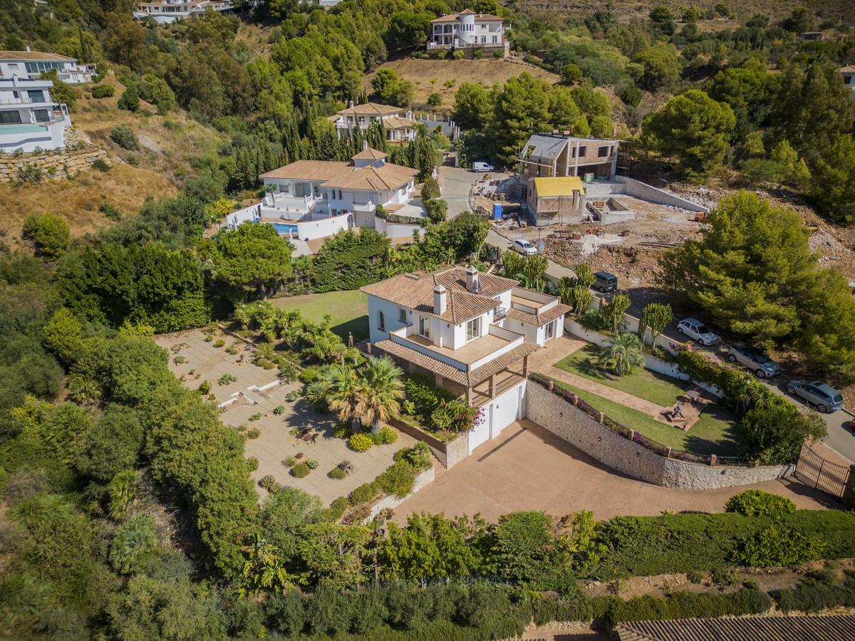 Villa Detached in Valtocado