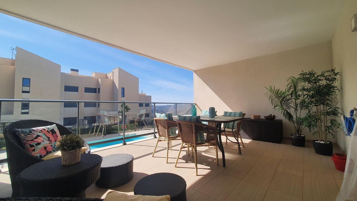 Apartment Middle Floor in Alhaurin Golf