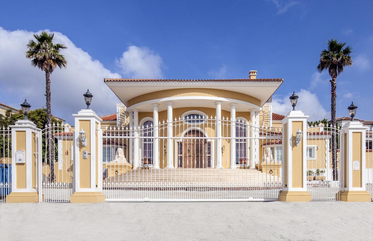 Villa Detached in Sotogrande