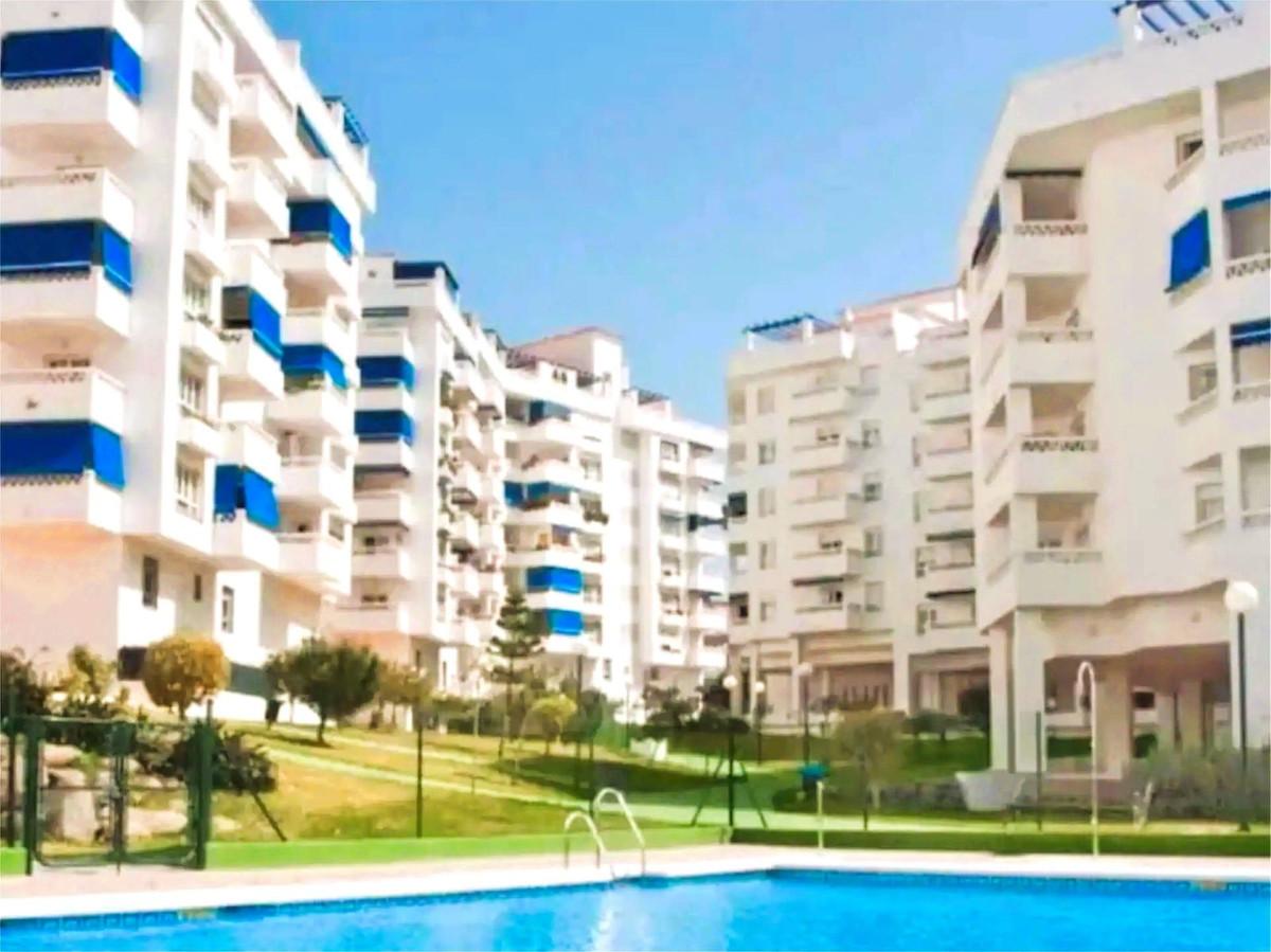 Apartment Middle Floor in Nueva Andalucía