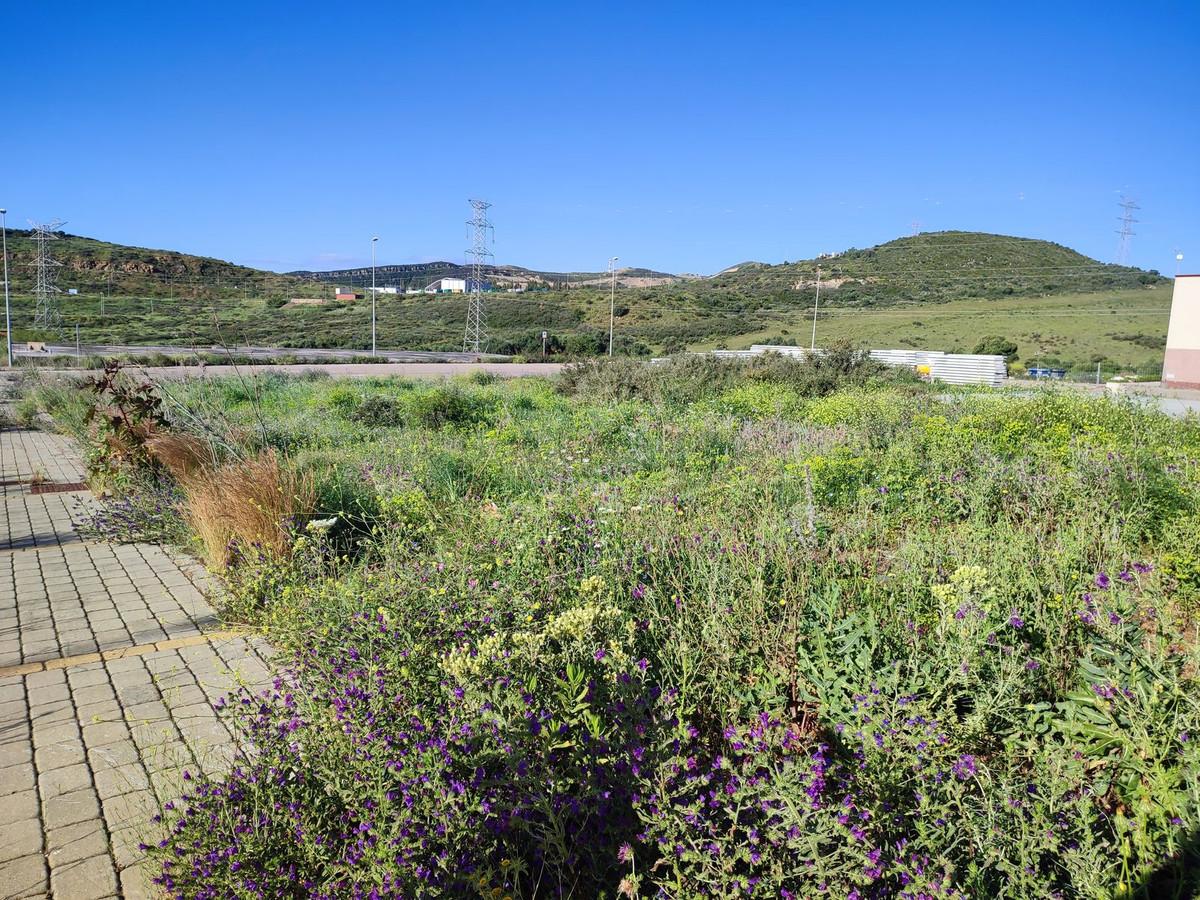 Plot Commercial in Casares