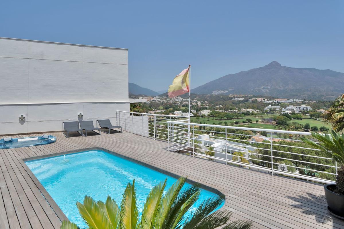 Apartment Penthouse Duplex in Marbella