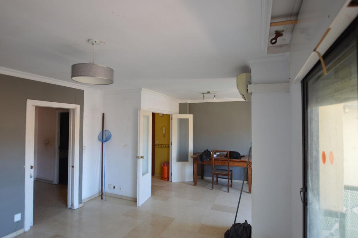 Apartment Middle Floor in Los Boliches
