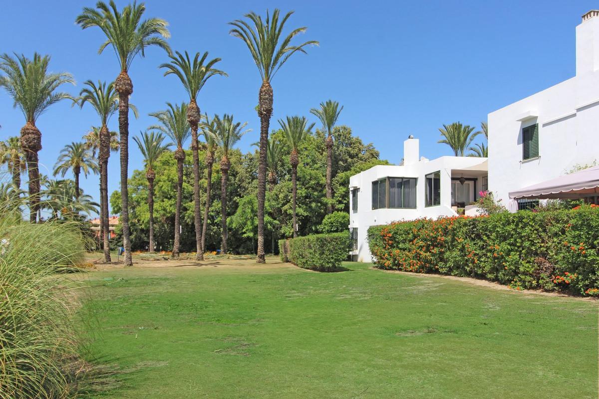 Apartment Ground Floor in Sotogrande Playa