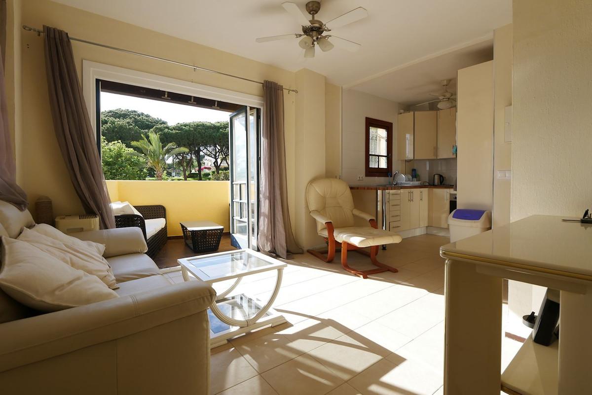 Apartment Middle Floor in Puerto de Cabopino