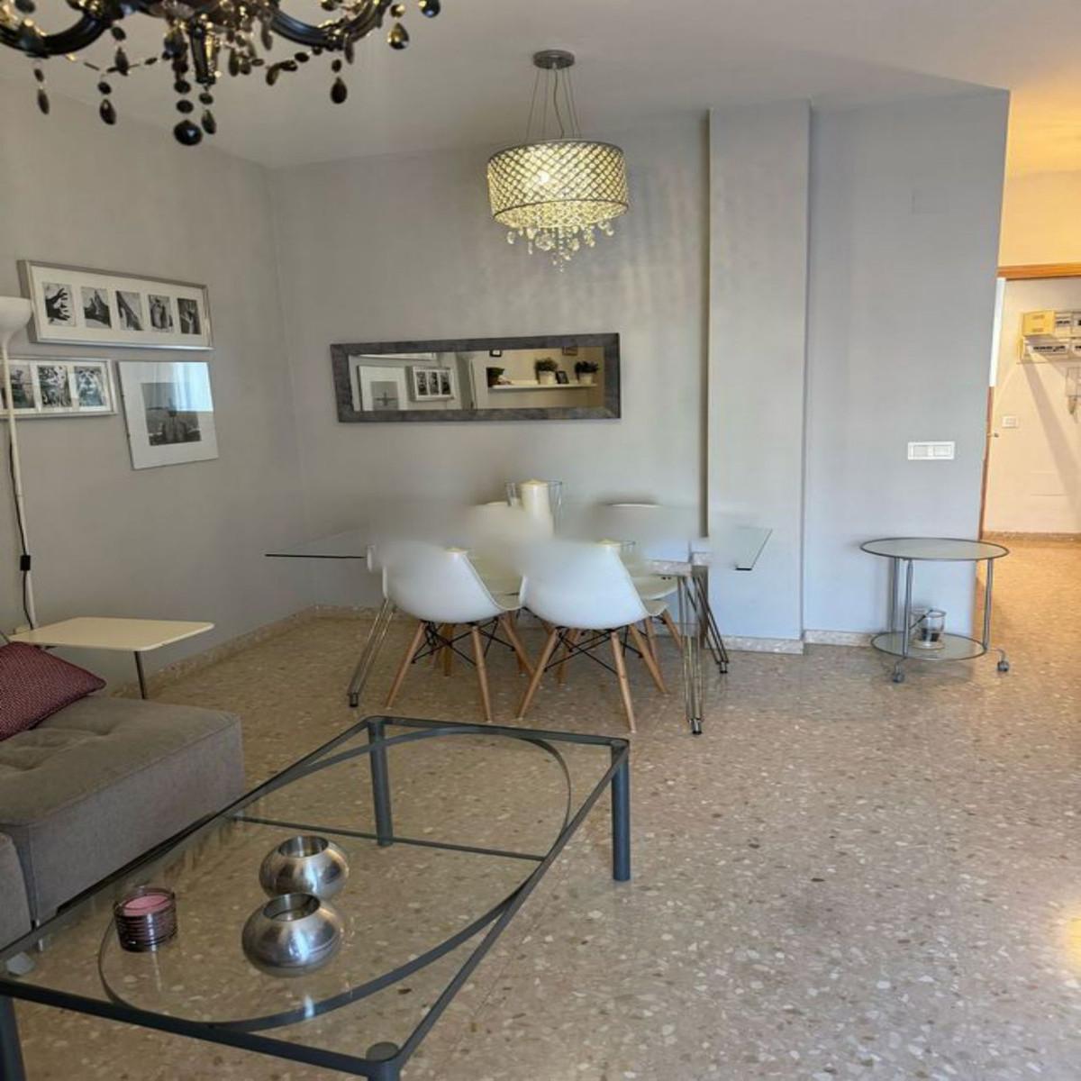 Apartment Middle Floor in Estepona