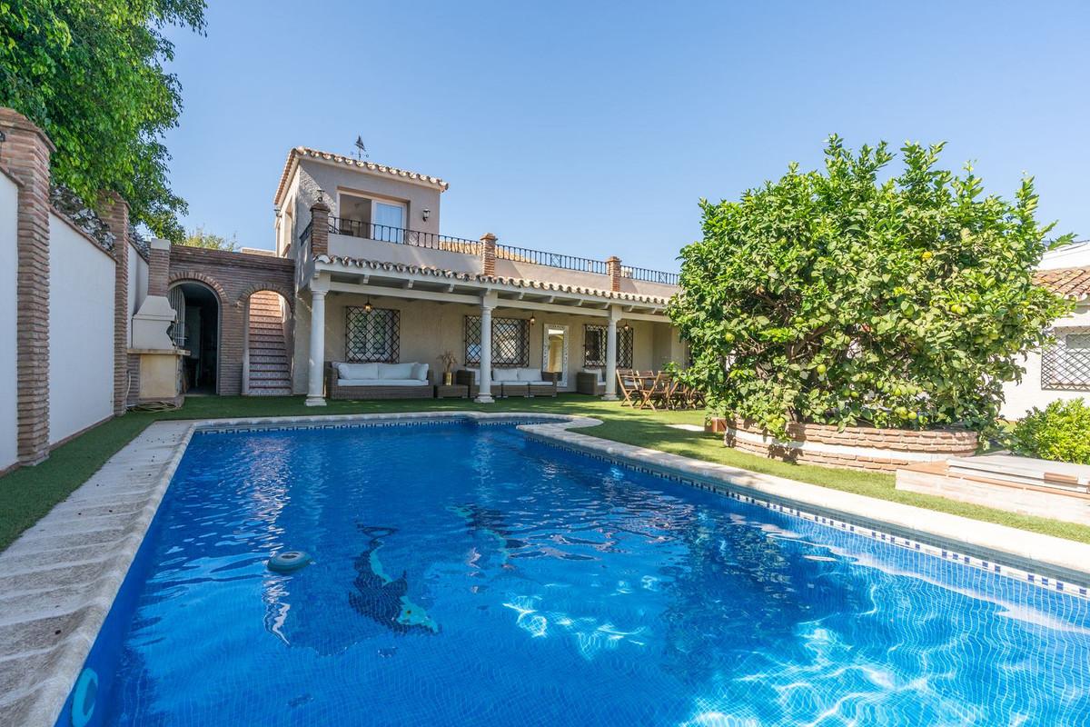 Villa Detached in San Pedro de Alcántara