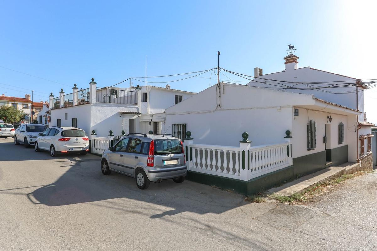 Villa Semi Detached in Estacion de Cartama