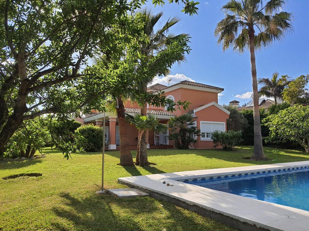 Villa Detached in Estepona