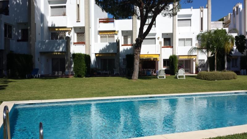 Townhouse Terraced in Nueva Andalucía