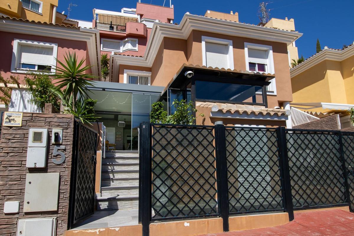 Townhouse Terraced in Torremar