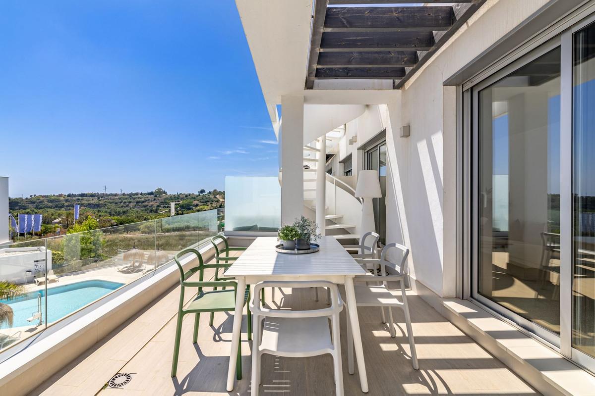 Apartment Penthouse in Estepona