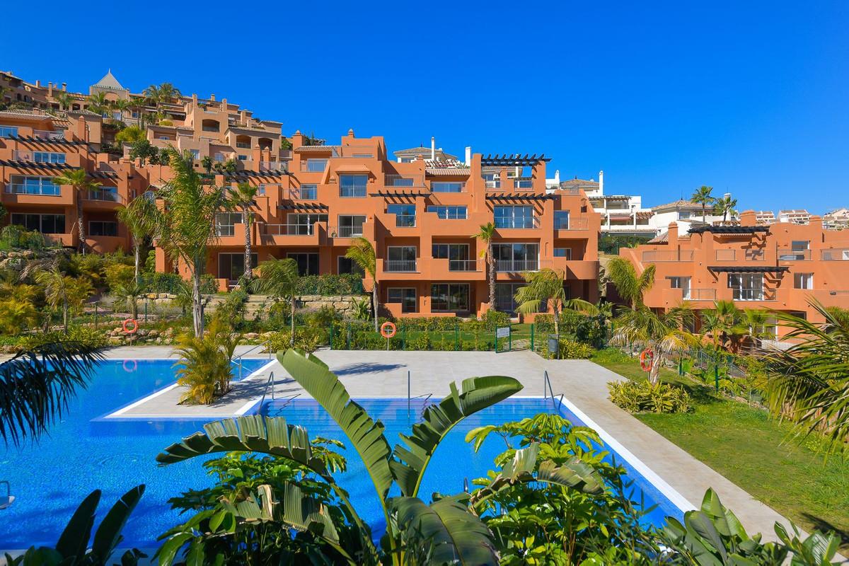 Apartment Ground Floor in Nueva Andalucía