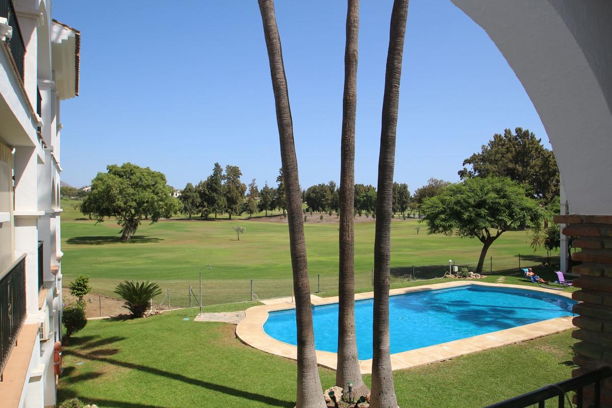 Apartment Middle Floor in Mijas Golf