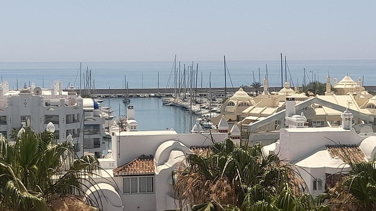 Apartment Penthouse in Benalmadena Costa