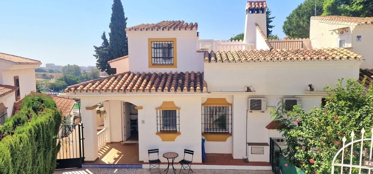 Villa Semi Detached in Las Lagunas