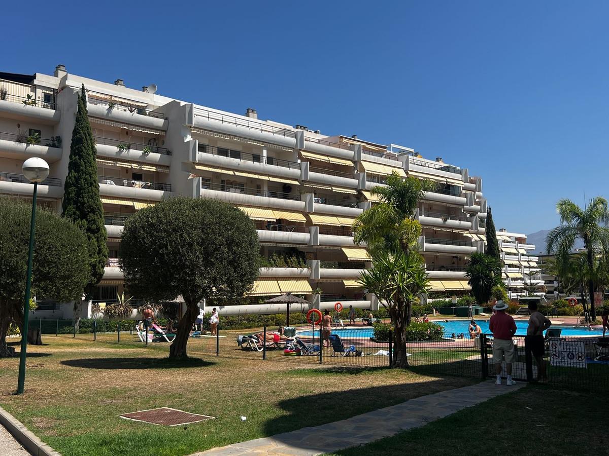 Apartment Duplex in Guadalmina Alta