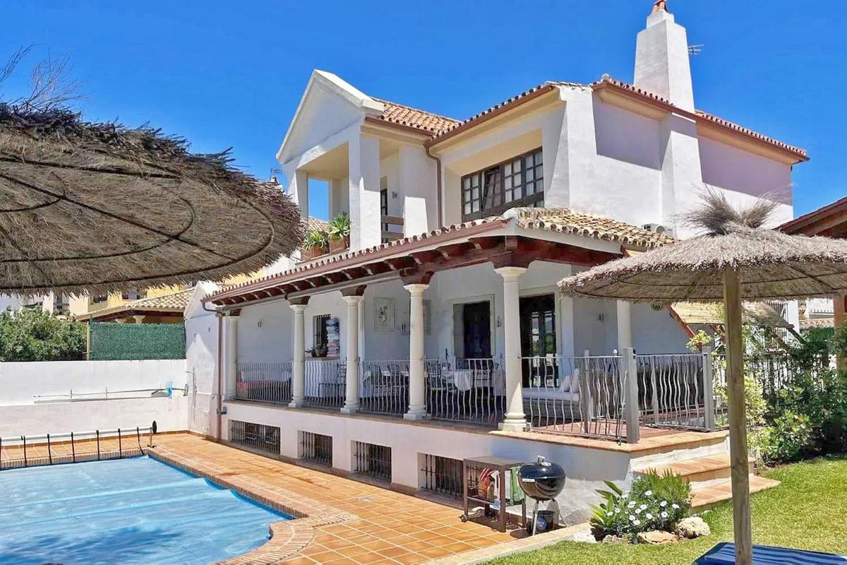 Villa Detached in San Pedro de Alcántara