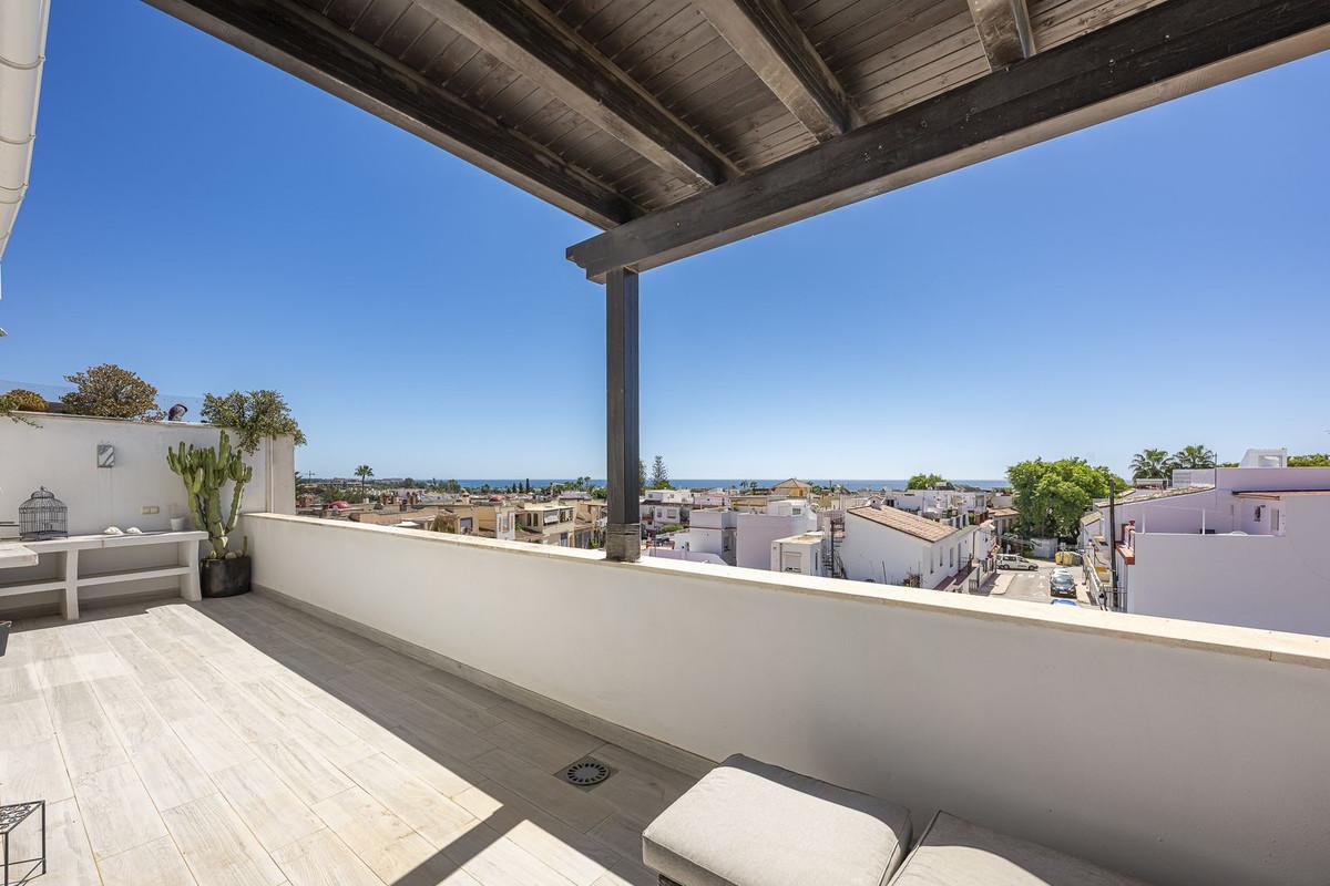 Apartment Penthouse Duplex in Estepona