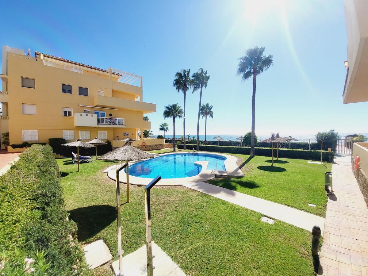 Apartment Middle Floor in La Cala de Mijas