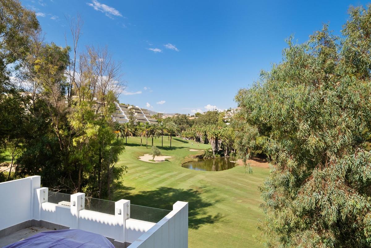 Townhouse Terraced in Benalmadena Costa