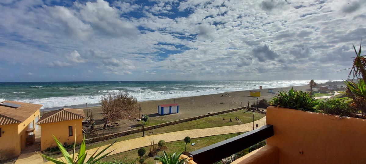 Apartment Middle Floor in La Duquesa