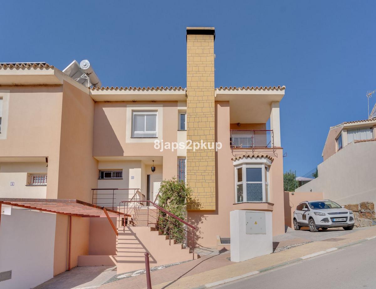 Villa Semi Detached in Estepona