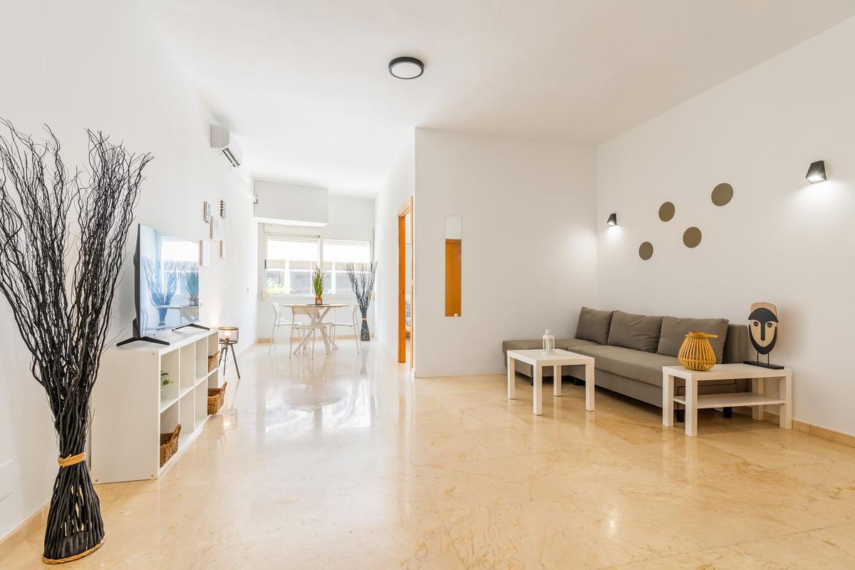 Apartment Middle Floor in Torremolinos Centro