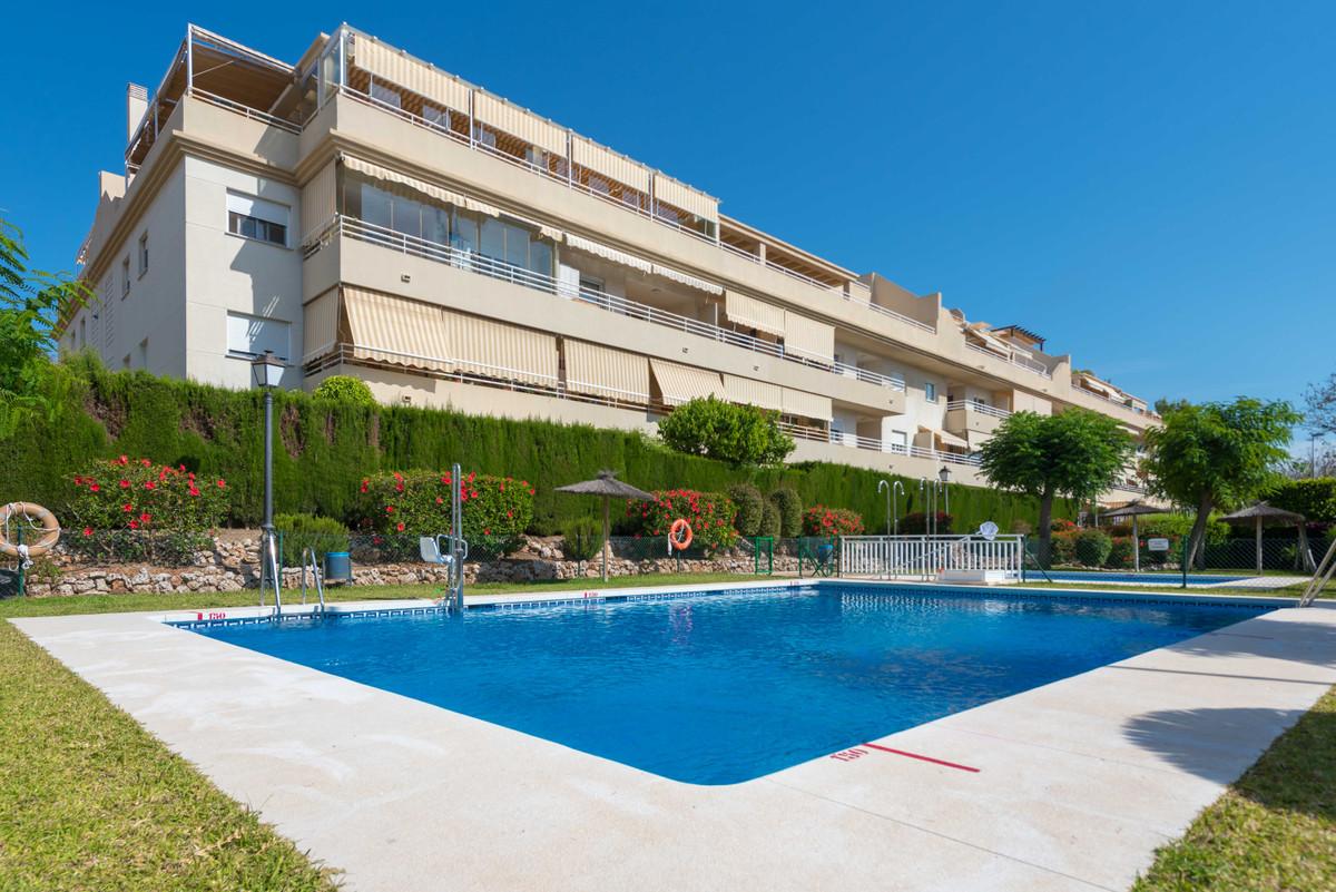 Apartment Middle Floor in Churriana