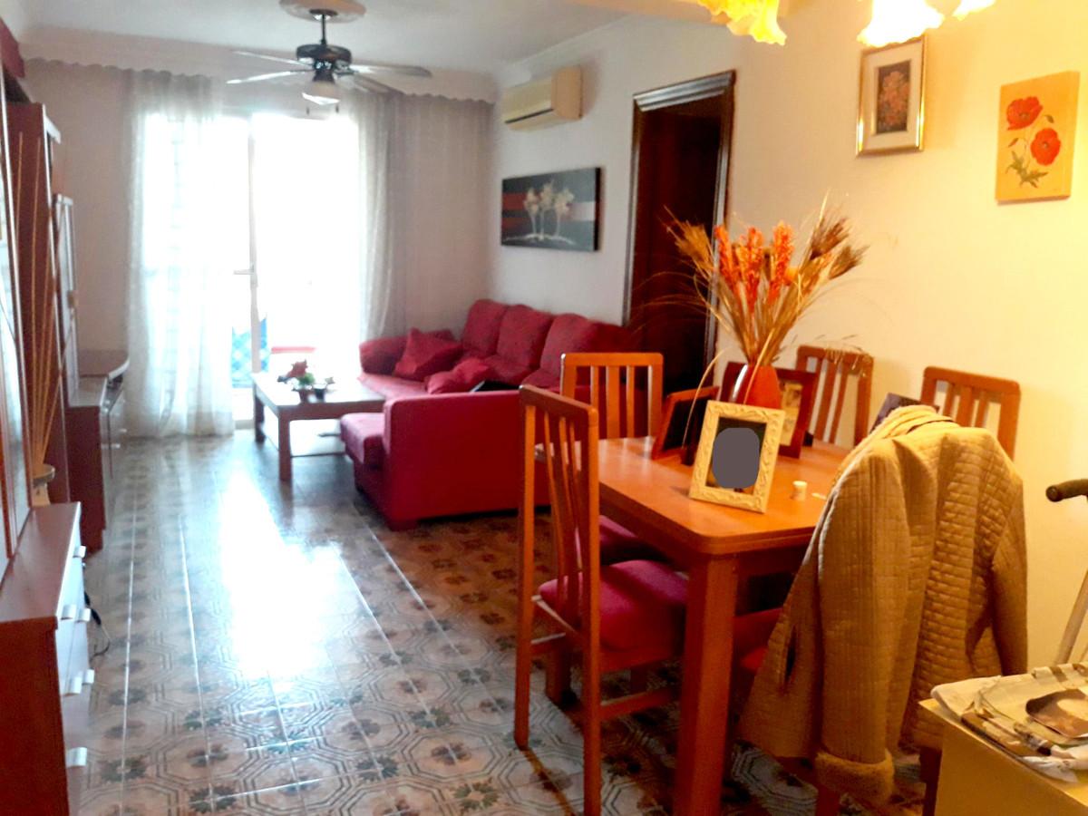 Apartment Middle Floor in Puerta Blanca