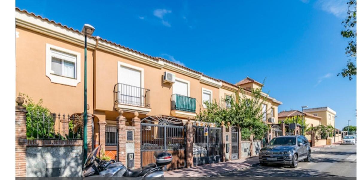 Townhouse Terraced in Campanillas