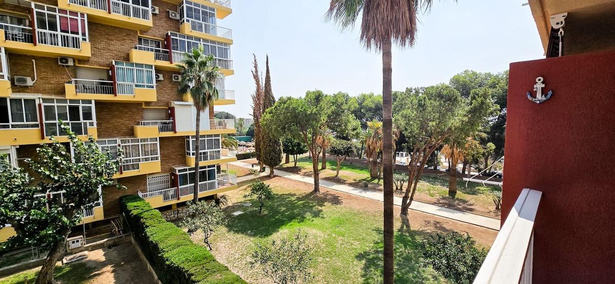 Apartment Middle Floor in Benalmadena Costa