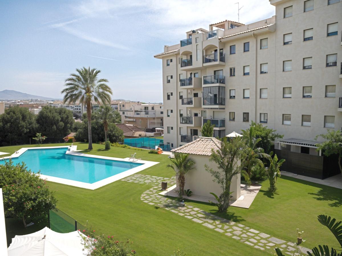 Apartment Middle Floor in Estepona