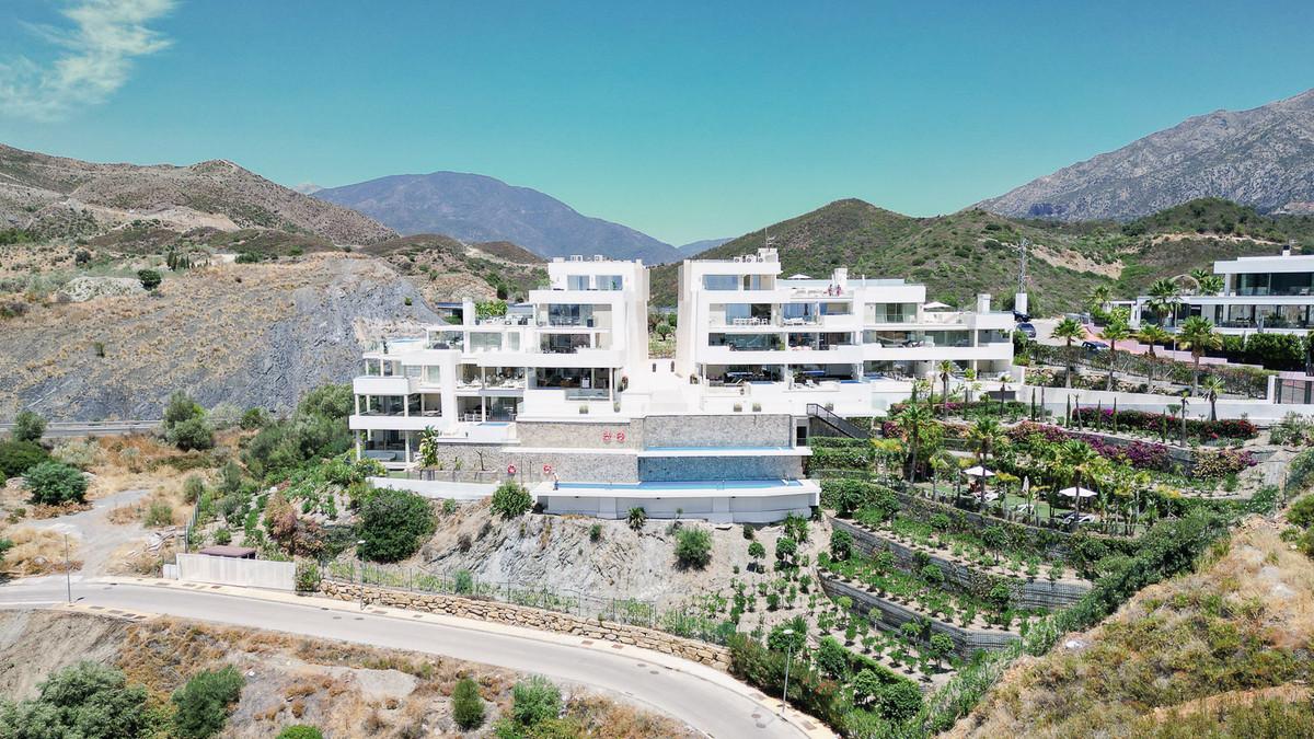 Apartment Middle Floor in Nueva Andalucía