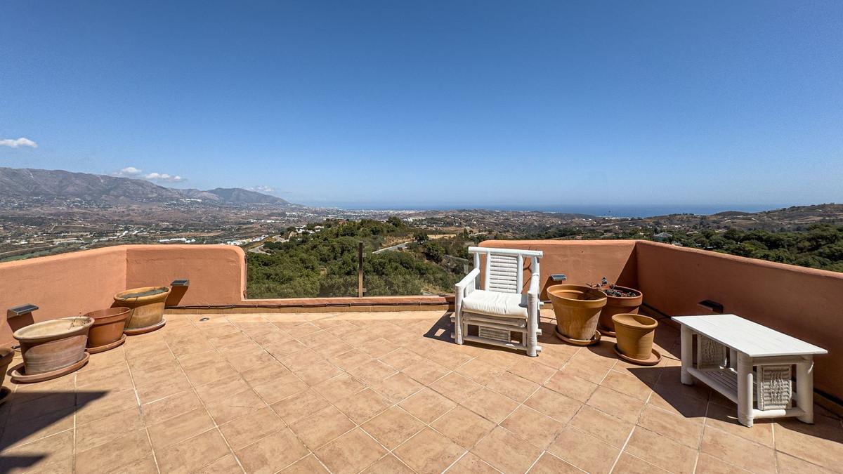 Apartment Middle Floor in La Mairena