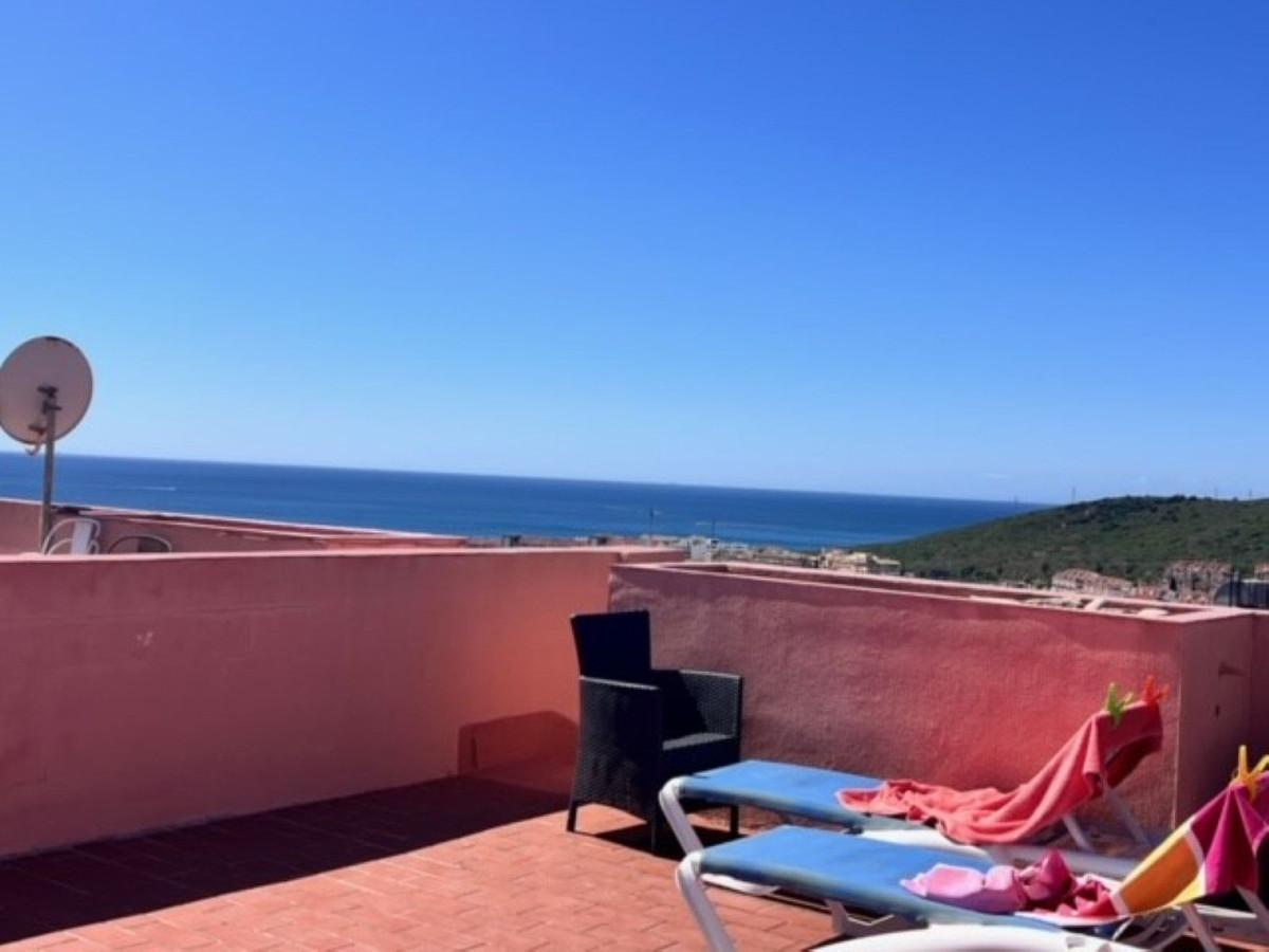 Apartment Penthouse in Manilva