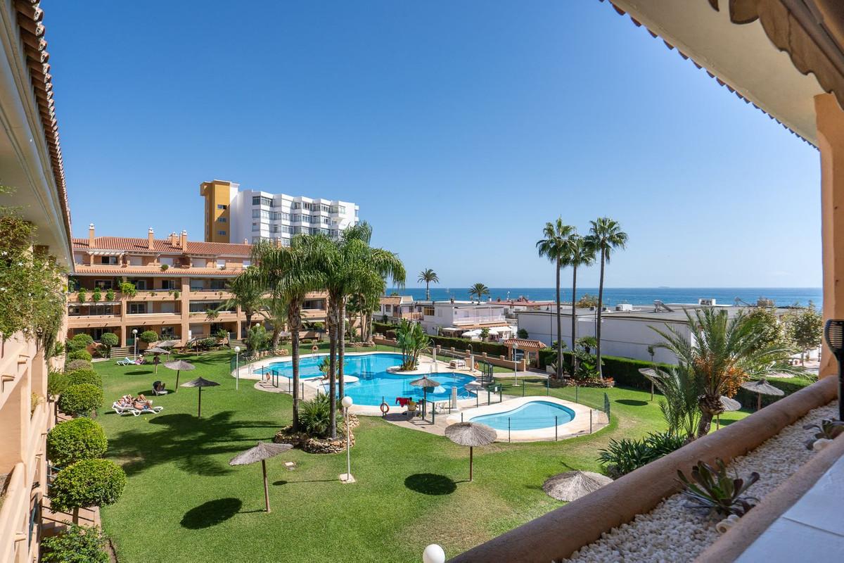 Apartment Middle Floor in La Cala de Mijas