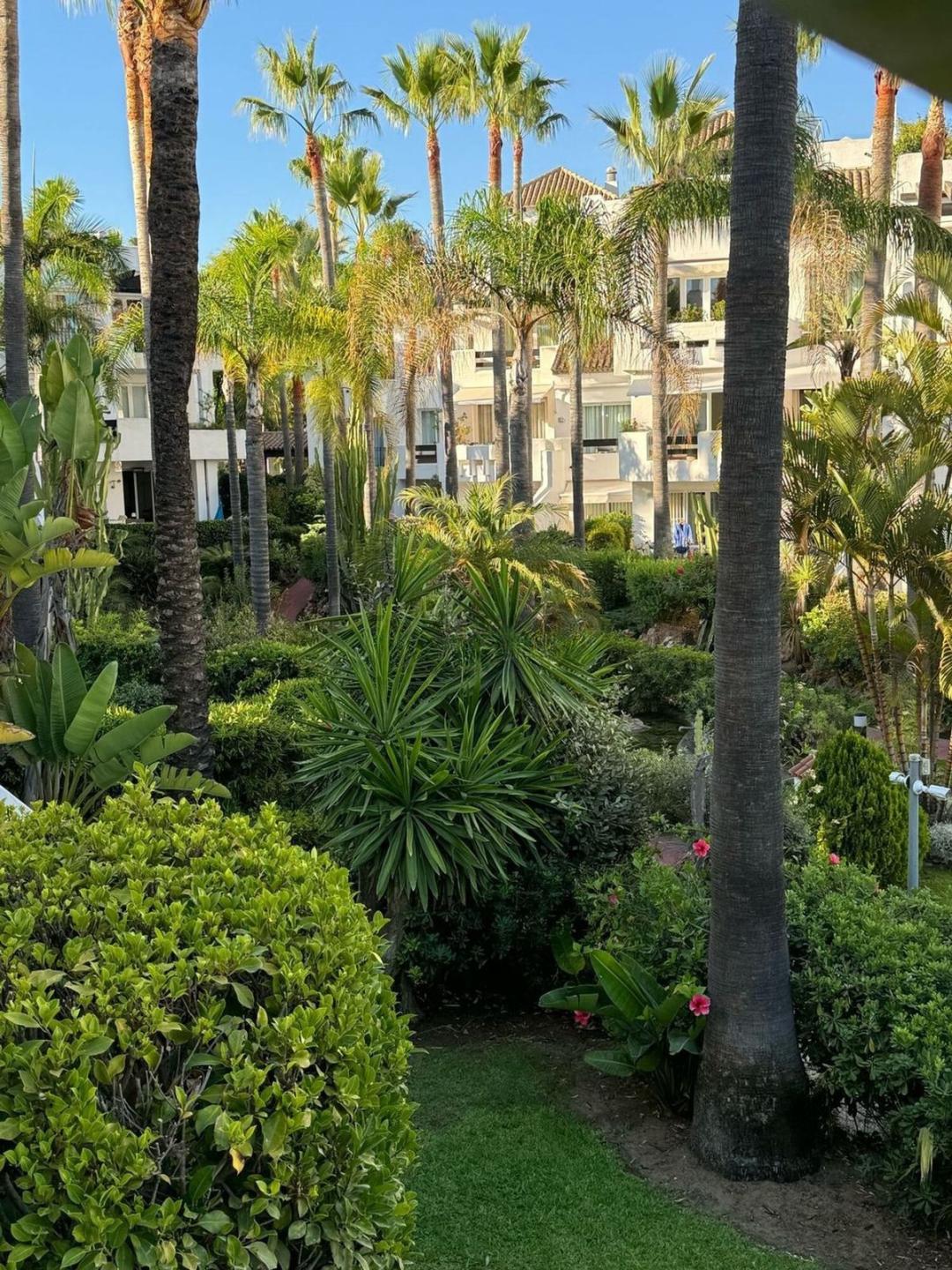 Apartment Middle Floor in Puerto Banús