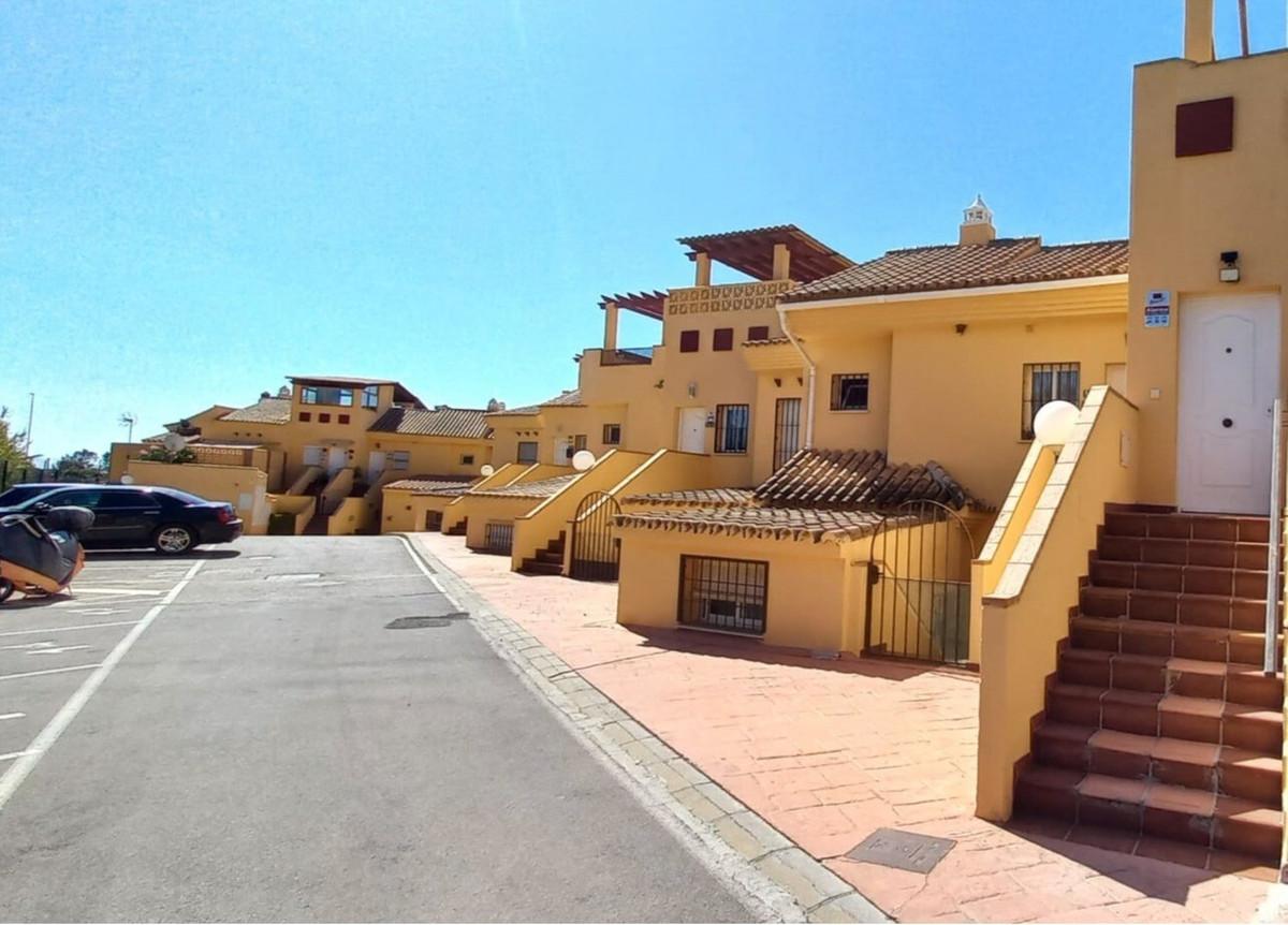 Townhouse Terraced in Casares