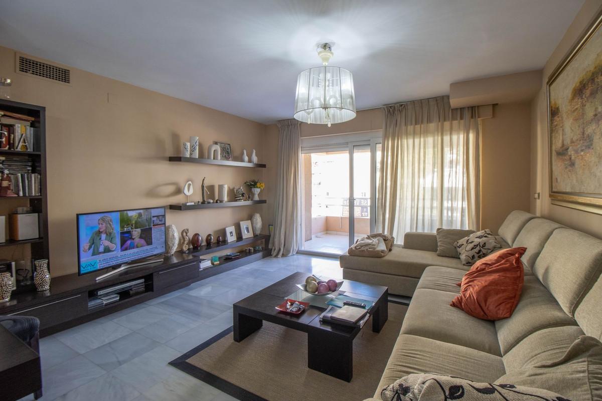 Apartment Middle Floor in Marbella