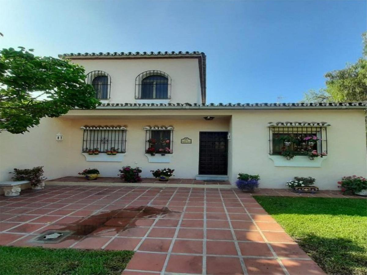 Villa Detached in Marbesa