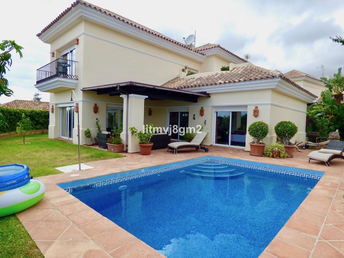 Villa Detached in Riviera del Sol