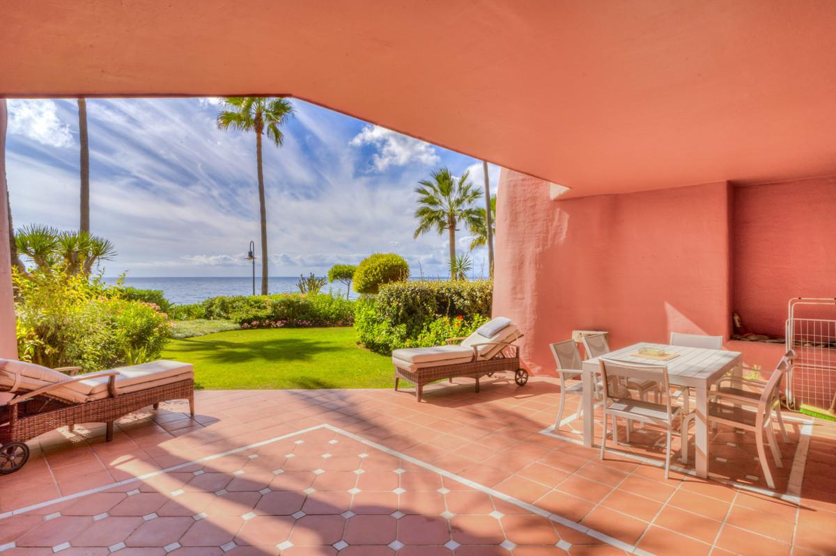 Apartment Ground Floor in Estepona