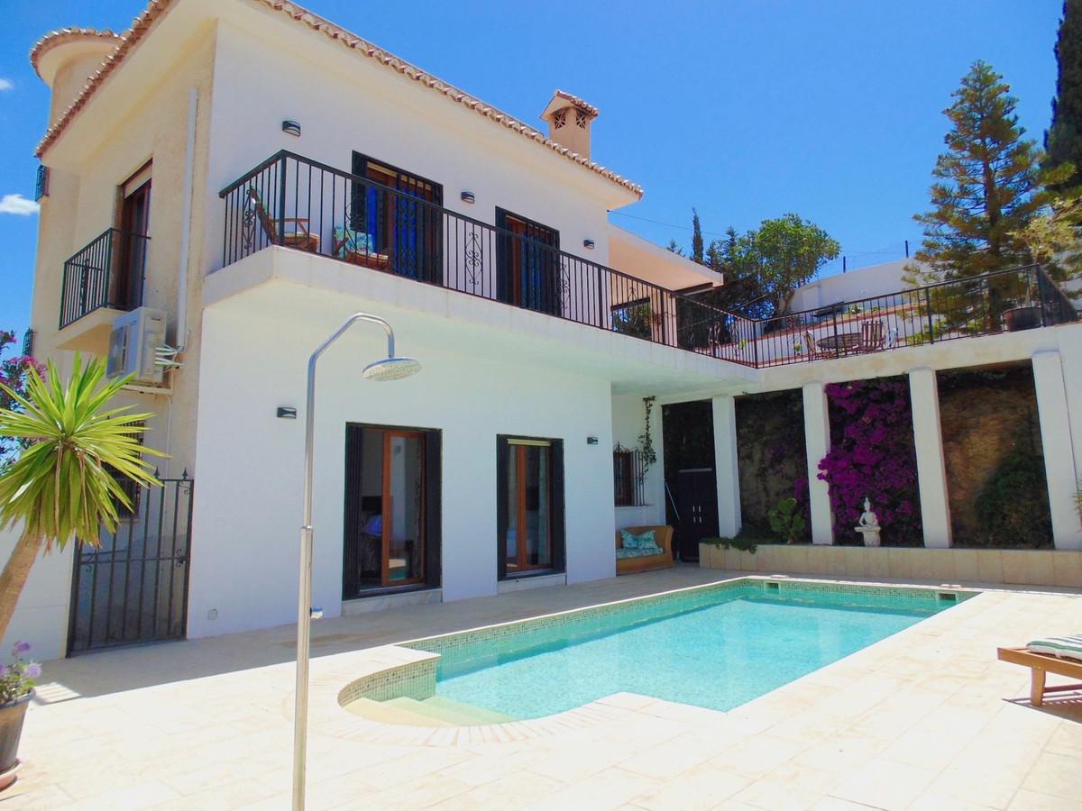 Villa Detached in Benalmadena Costa