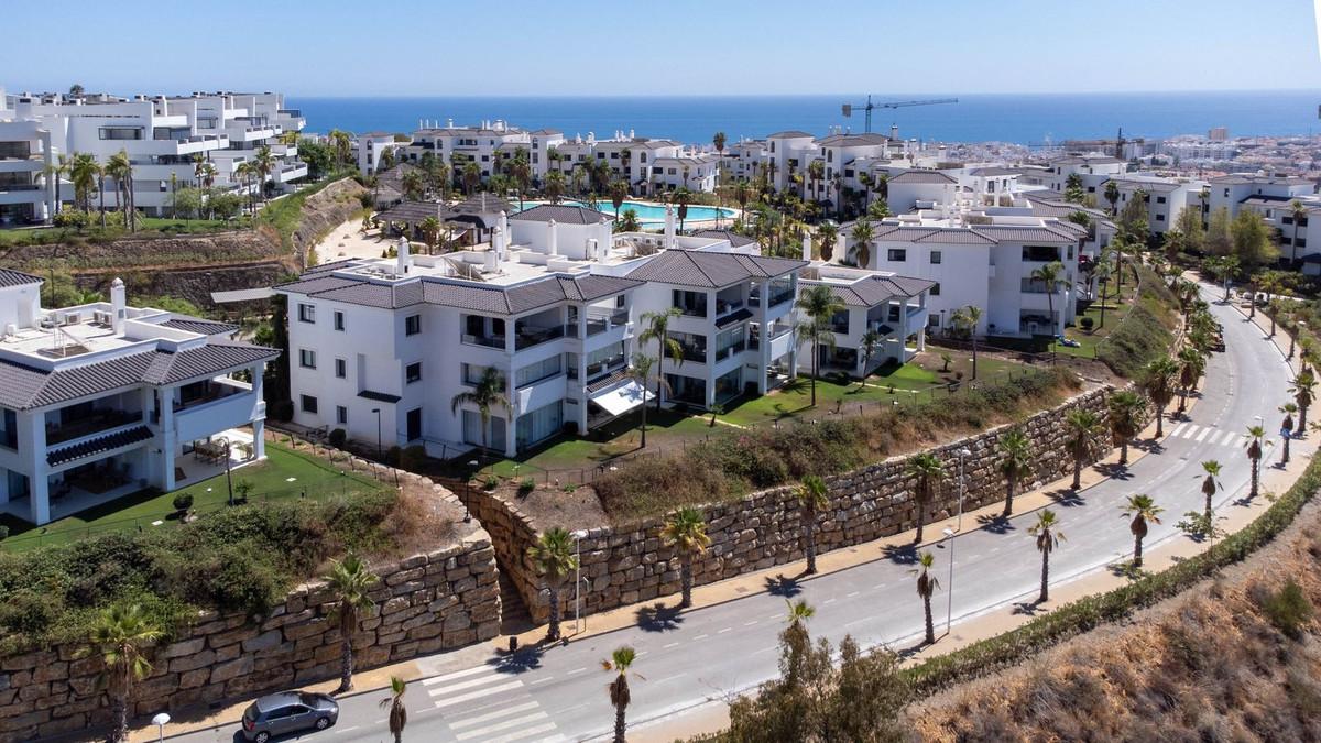 Apartment Penthouse in Estepona