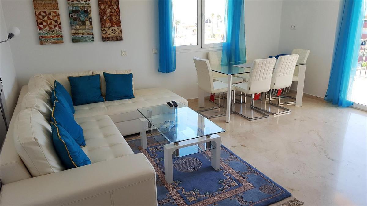 Apartment Middle Floor in San Luis de Sabinillas